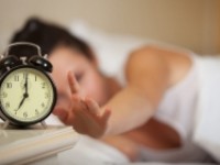 Таңертең қалай ерте оянуға болады? 16 кеңес