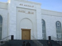 Мешітке барушылар көбейіп, шіркеуге бас сұғатындар азаюда