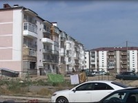 Тұрғын үйлердің құрылысы тұралап тұр