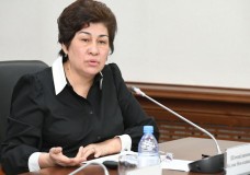 Білім министрі үштілділікке қатысты пікір білдірді