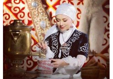 Қолға су құю және тағам ұсыну тәрбиесі
