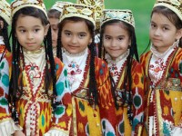 Әр елдің салты басқа