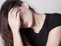 Енемнен кешірім сұра деп отыр