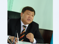 Сәдібеков сәнді сөйлегеннен өзге түк тындырмаған ба?