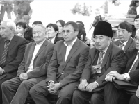 ХАКІМ МЕН ӘКІМ