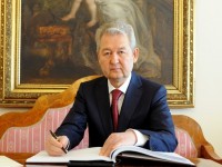 Аслан Мусин. Кім?