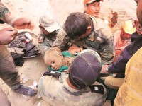 Құдыққа түсіп кеткен 1 жасар баланы екі күн дегенде әрең алып шықты