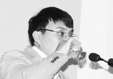 Әлтаевтың тілі де, тірлігі де түзелмей тұр