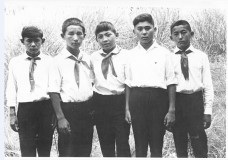 Әкімдер де бала болған, мектепке барған...