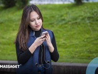 Смартфон экранындағы көк сәуле теріге зиян ба?