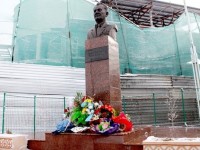 Халқы құрметтеген Қонаевты билік көзге ілмей отыр