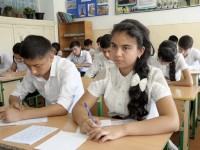Өзбекстан оқушылардың киіміне қатысты жаңа тәртіп енгізді