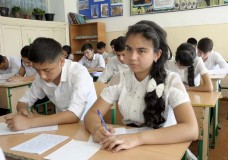 Өзбекстан оқушылардың киіміне қатысты жаңа тәртіп енгізді