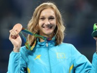 Ильин, Сәпиев, Рыпакова... Көзі тірі чемпиондардың есімін нысандарға беру дұрыс па?