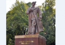 Сабыр Рақымовқа еңселі ескерткіш орнатылды