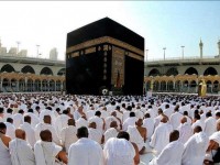 Кейбір мешітте жұрт жұма намазда жүзін Меккеге емес, Израилге бұрады
