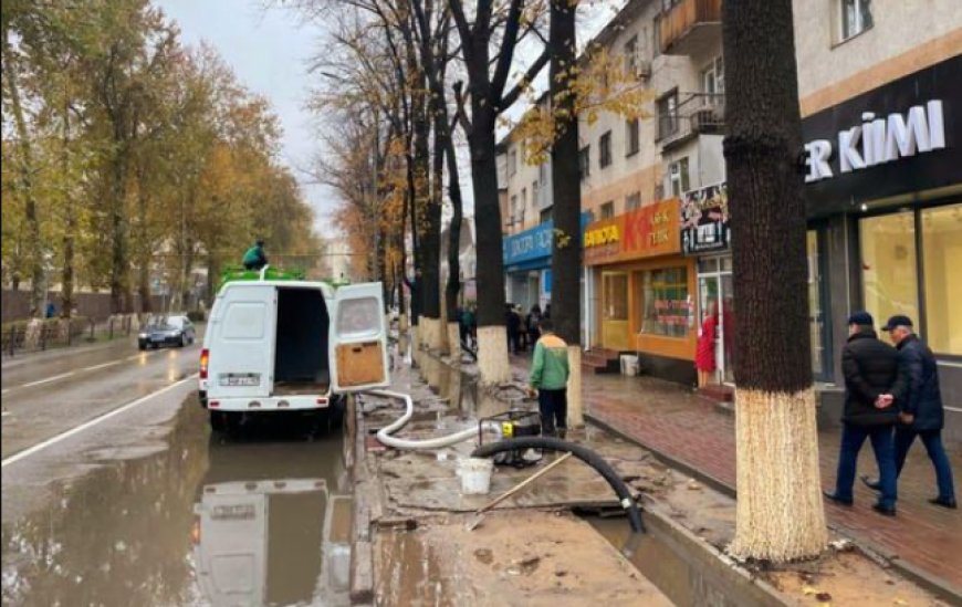 Жаңбыр суларын сору жұмыстары тәулік бойы жүргізілуде